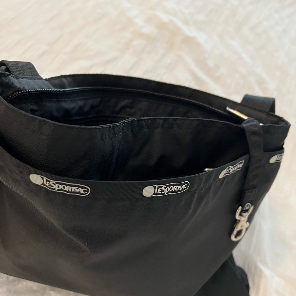 Lesportsac Madison Nylon Crossbody Black Bag - Picture 9 of 11